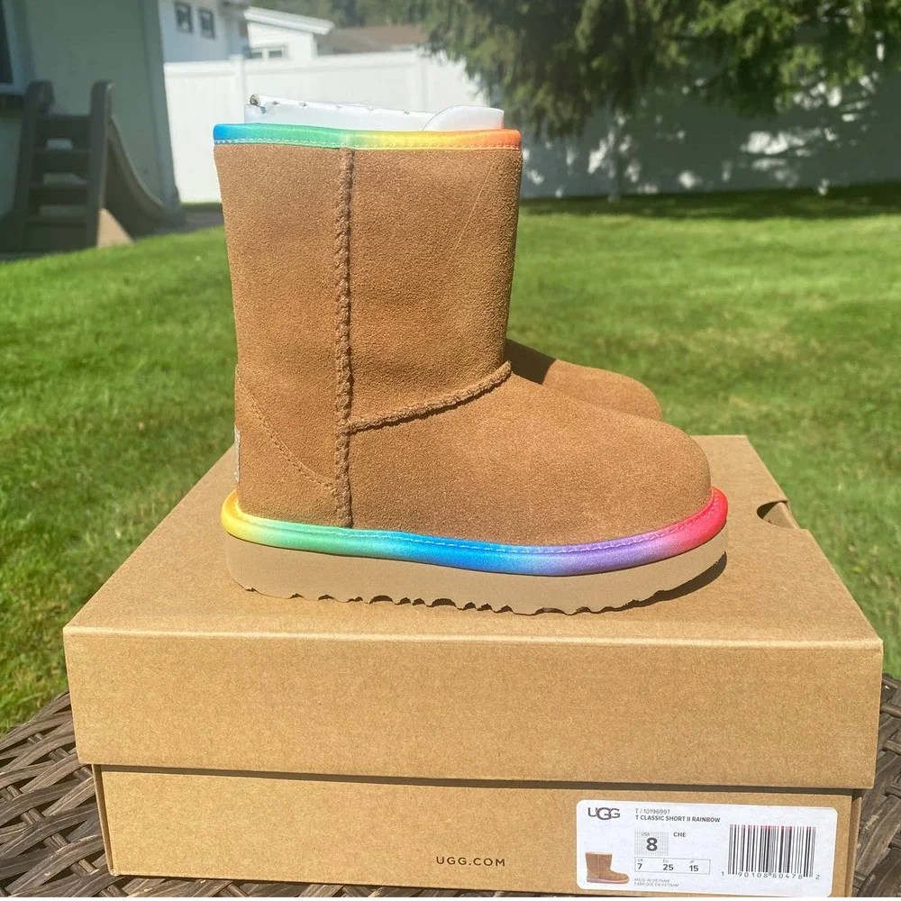 NWT/NIB UGG Classic Short Toddler Rainbow Shearling Lined Boots in Chestnut (8)